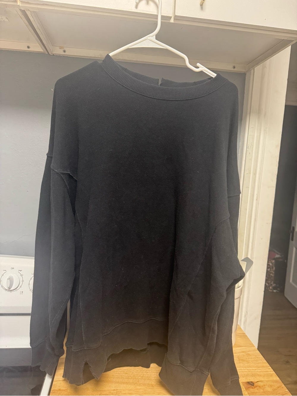 Women’s crewneck
